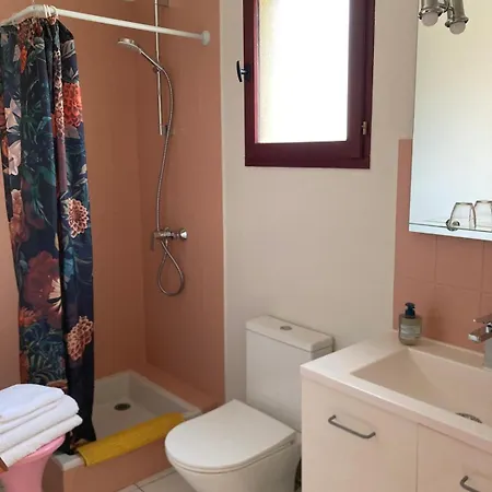 Aparthotel Casa Bauxells 3*