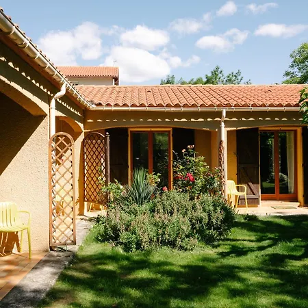 Casa Bauxells Apart-hotel