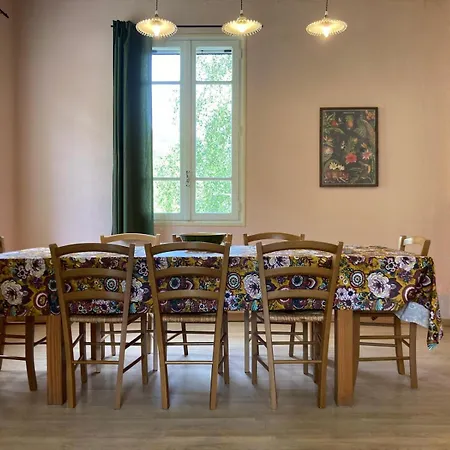 Casa Bauxells 公寓式酒店