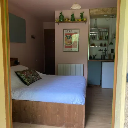 Casa Bauxells Ξενοδοχείο με διαμερίσματα 3*