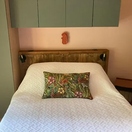 Casa Bauxells 아파트호텔